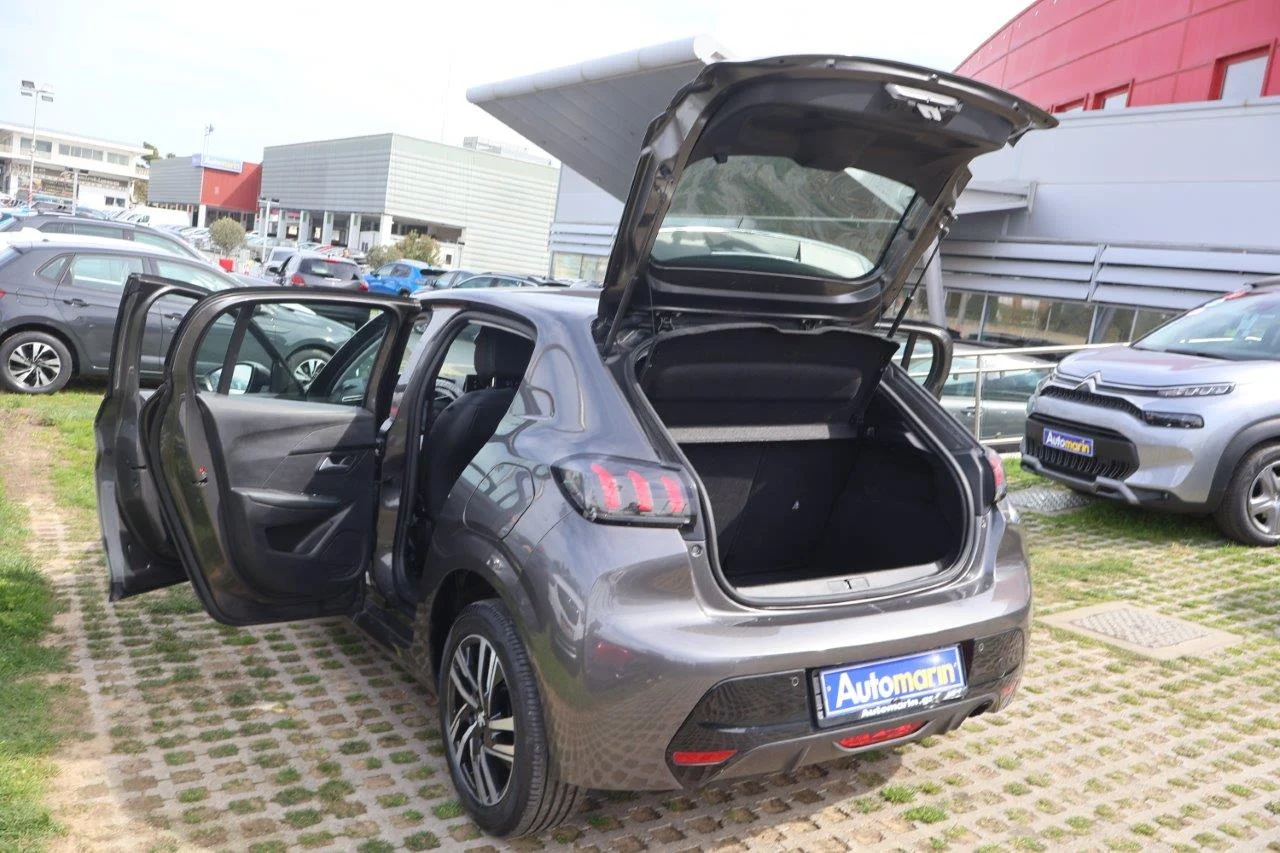 Peugeot 208 - View model 9