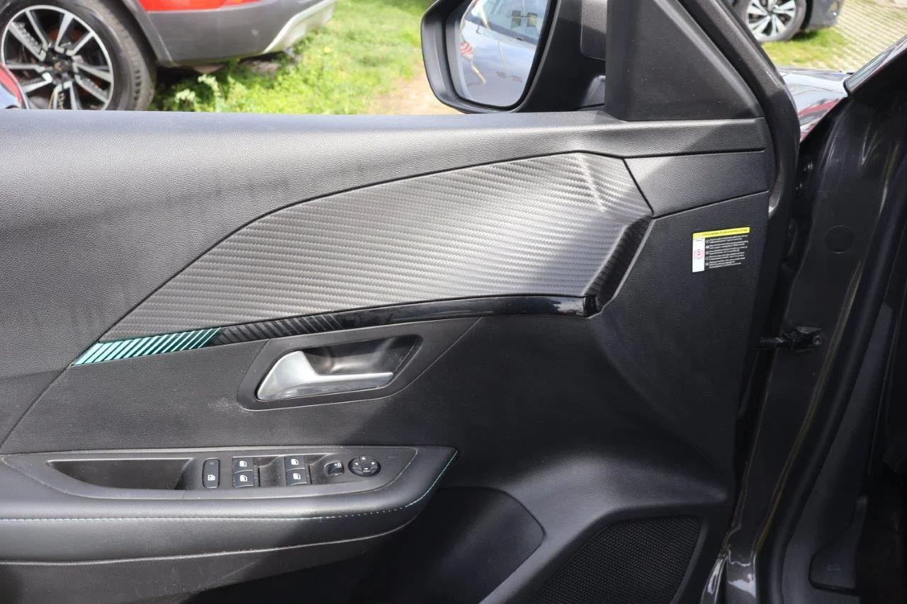 Peugeot 208 - View model 24