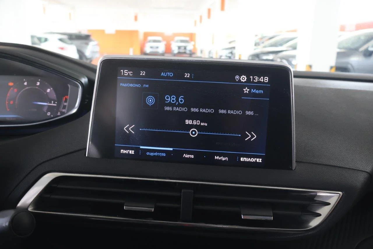 Peugeot 3008 - View model 22