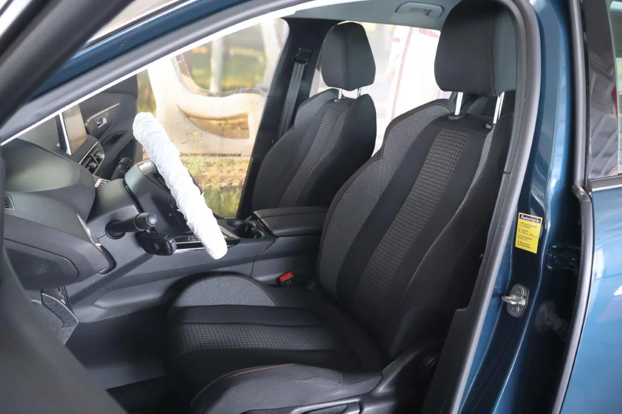 Peugeot 3008 - View model 27