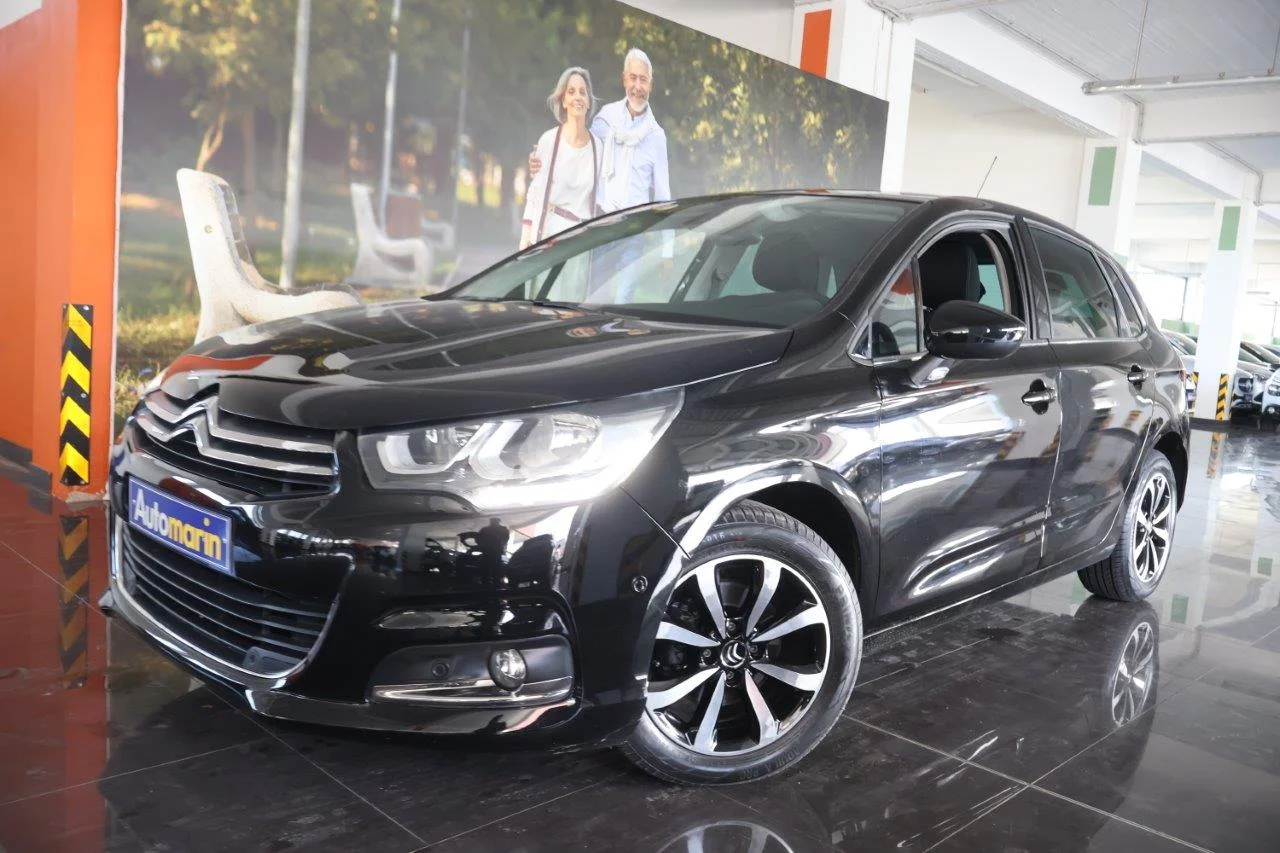 View 1 - Citroen C4 - 2018