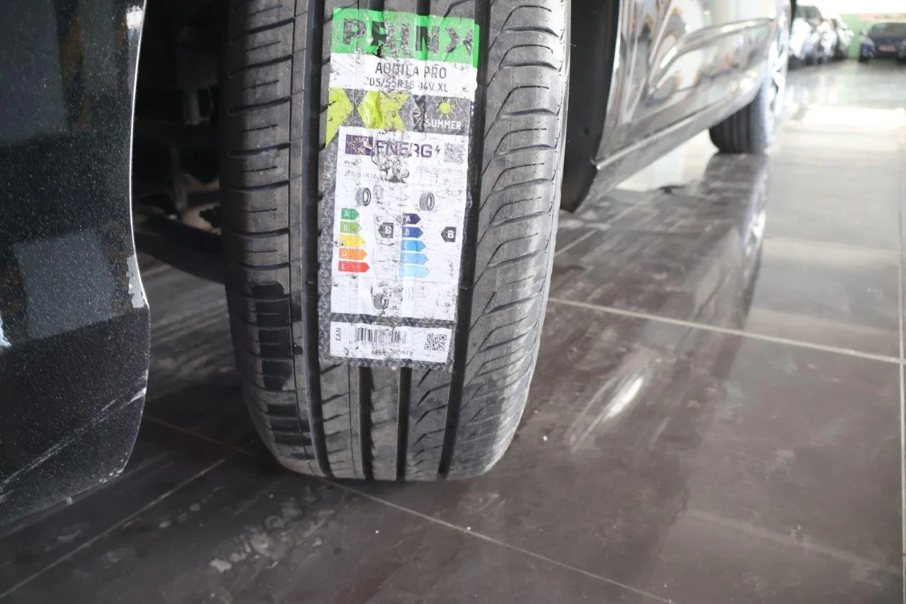 Citroen C4 - View model 12