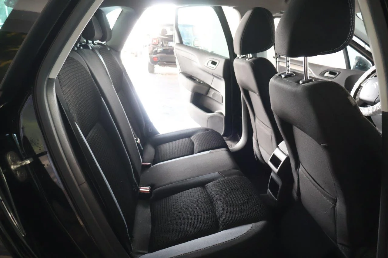 Citroen C4 - View model 32