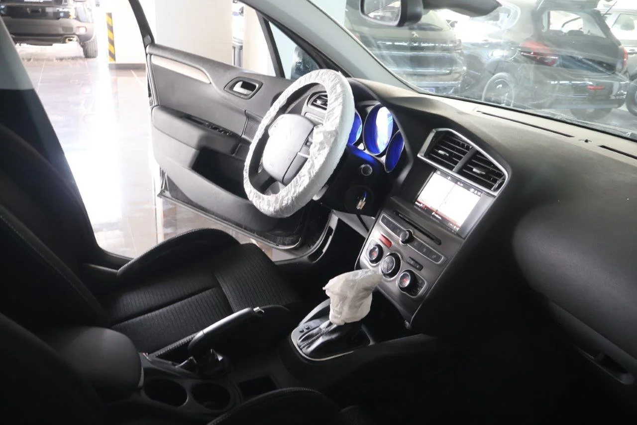 Citroen C4 - View model 34