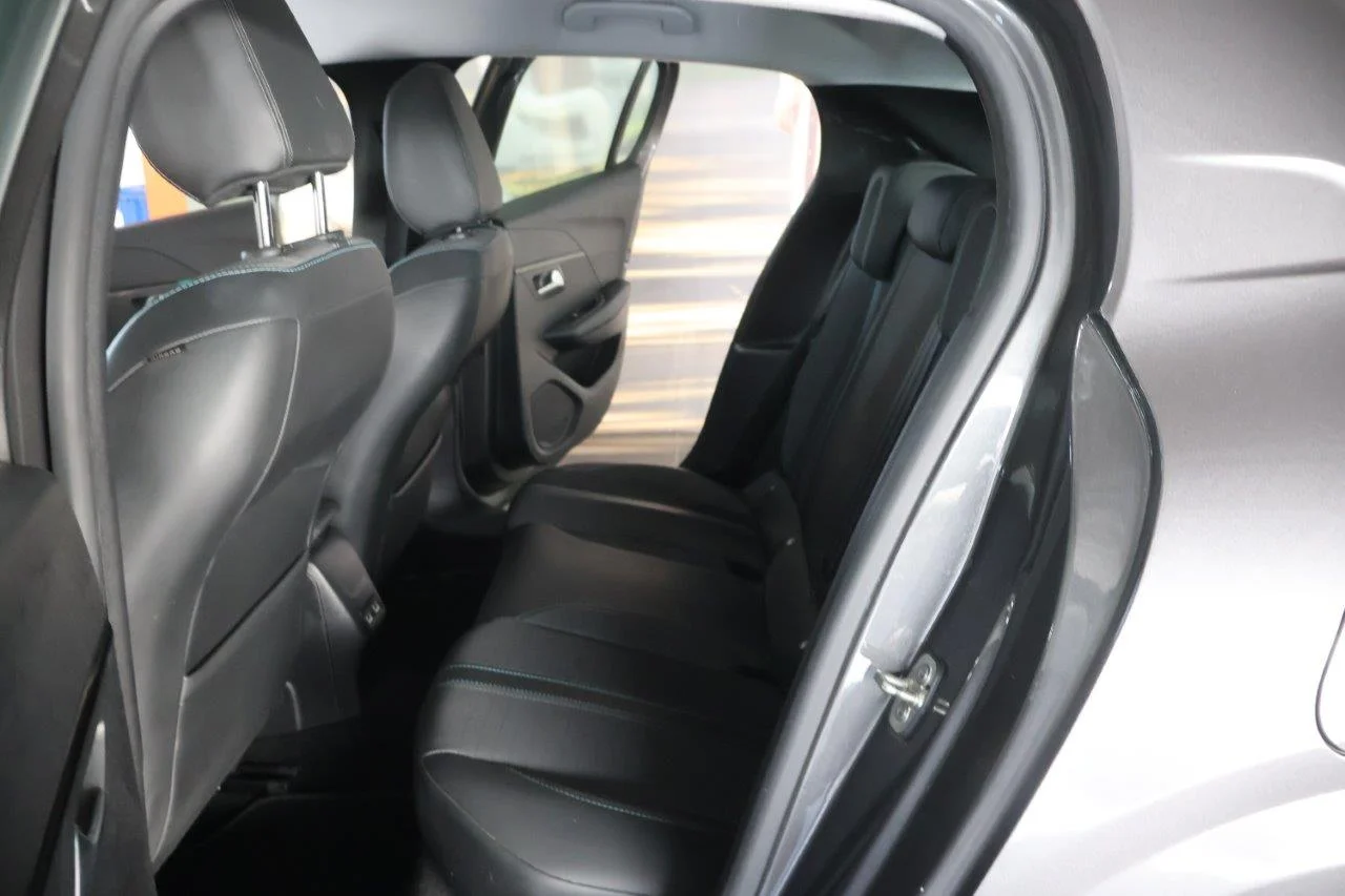 Peugeot 208 - View model 29