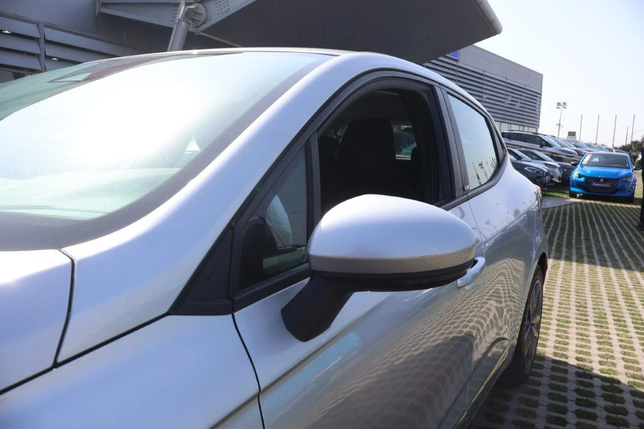 Renault Clio - View model 14