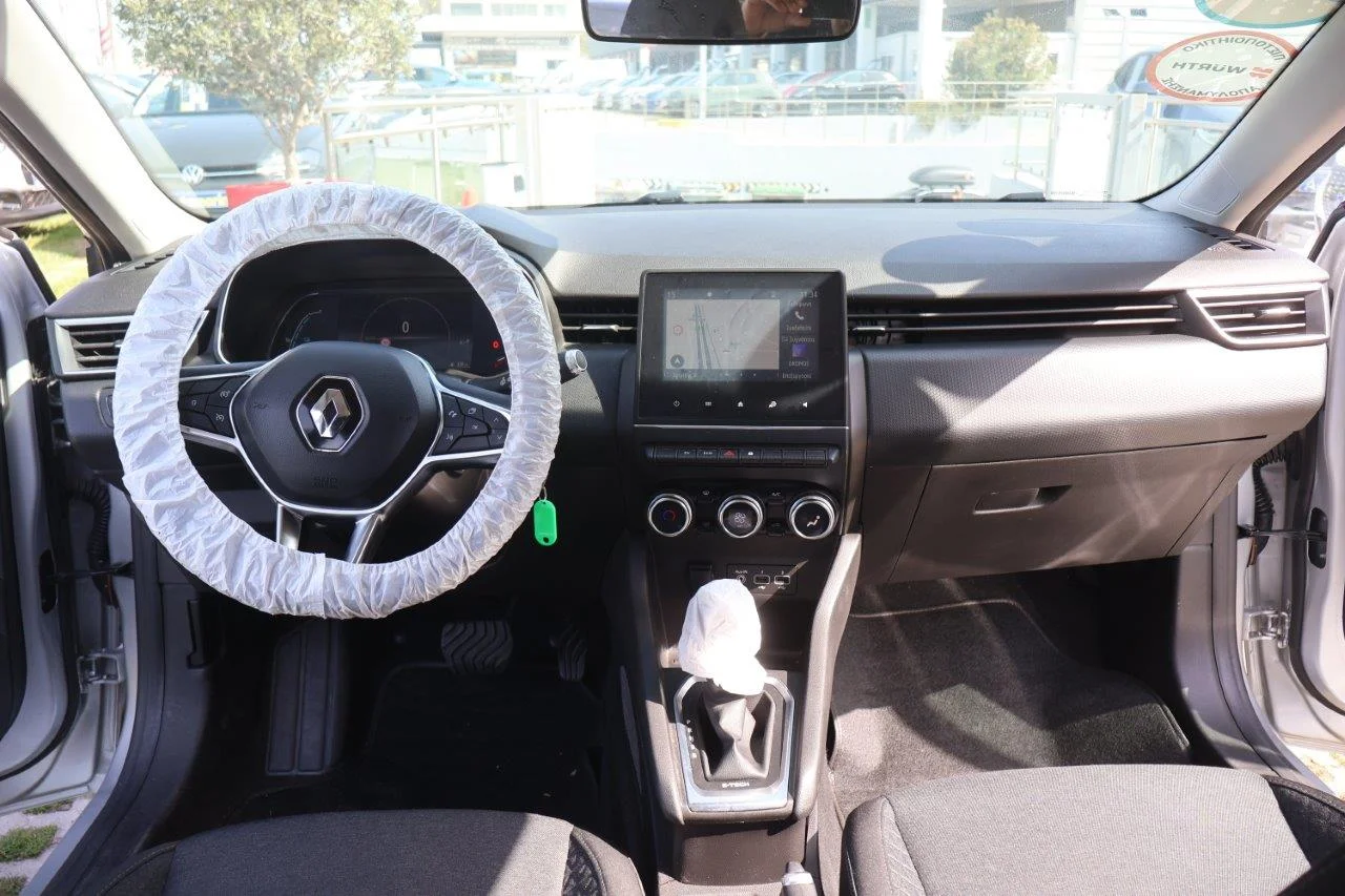 Renault Clio - View model 20