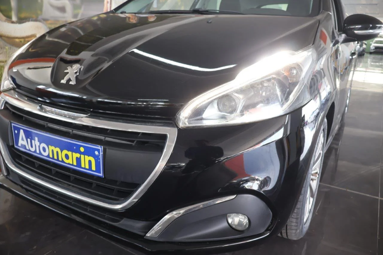 Peugeot 208 - View model 14