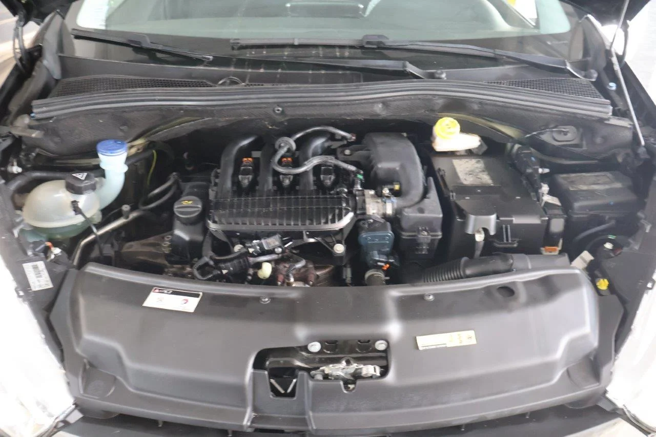 Peugeot 208 - View model 34