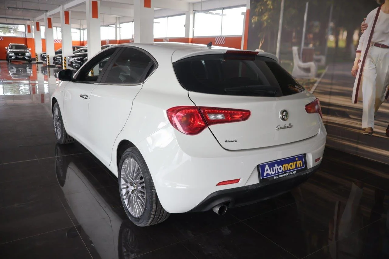 Alfa Romeo Giulietta - View model 6