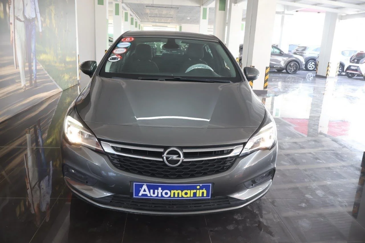 View 4 - Opel Astra - 2019