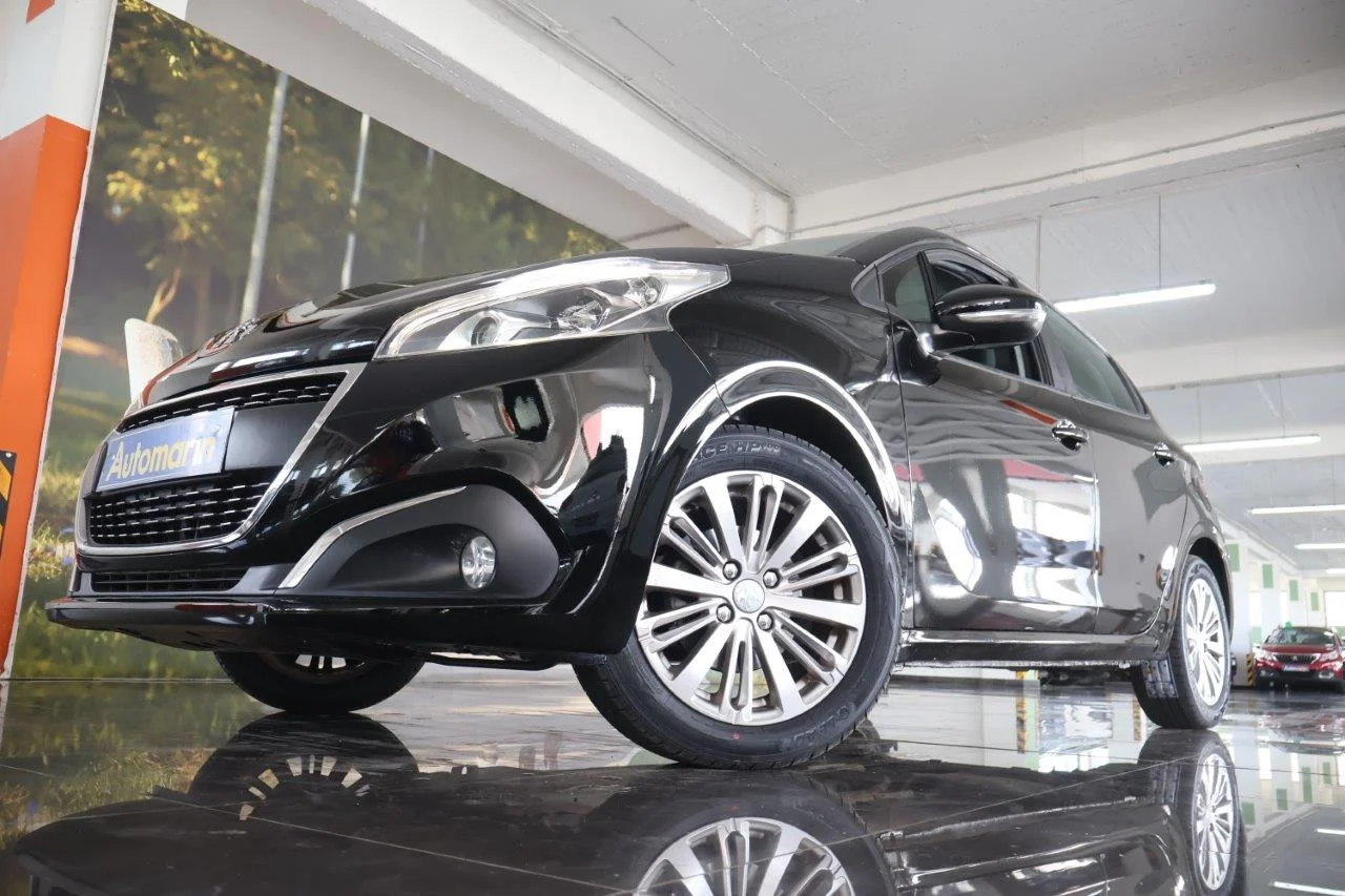 View 2 - Peugeot 208 - 2019