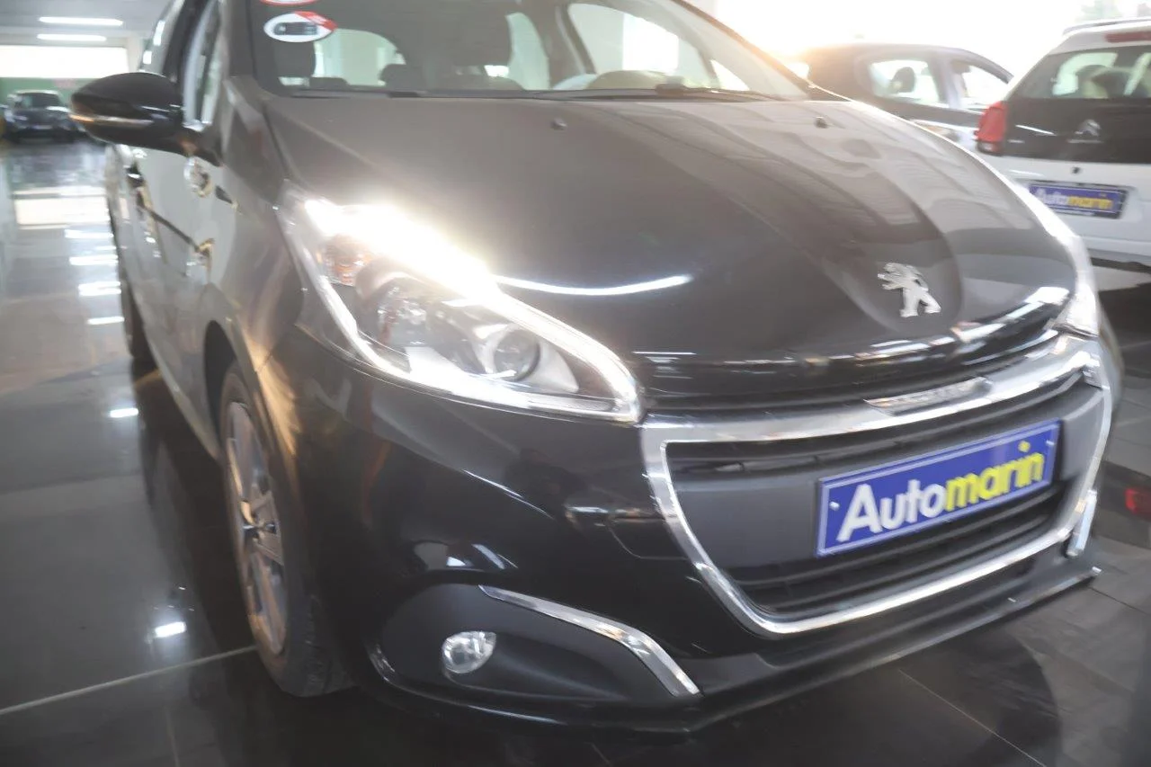Peugeot 208 - View model 18