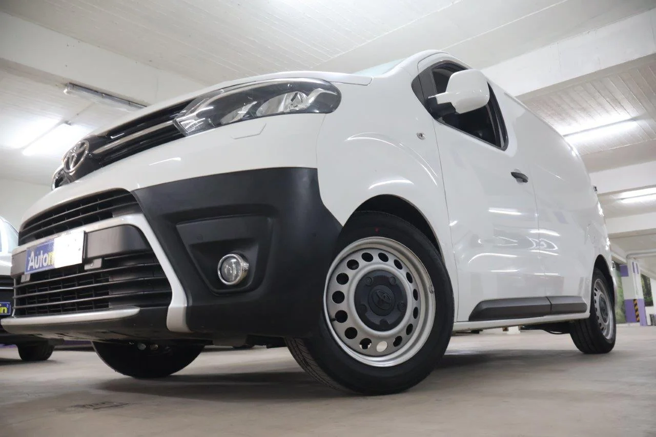 View 2 - Toyota Proace - 2018