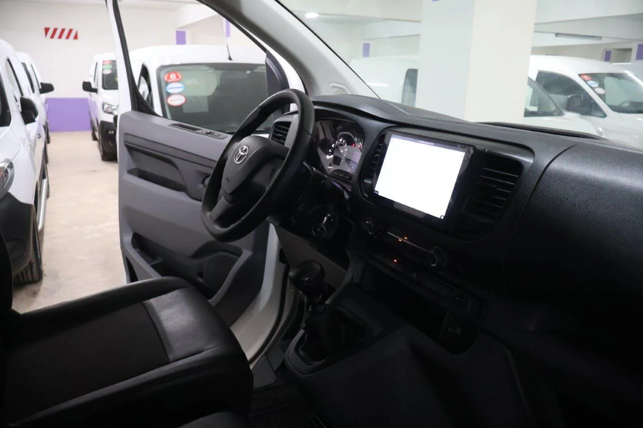 Toyota Proace - View model 32
