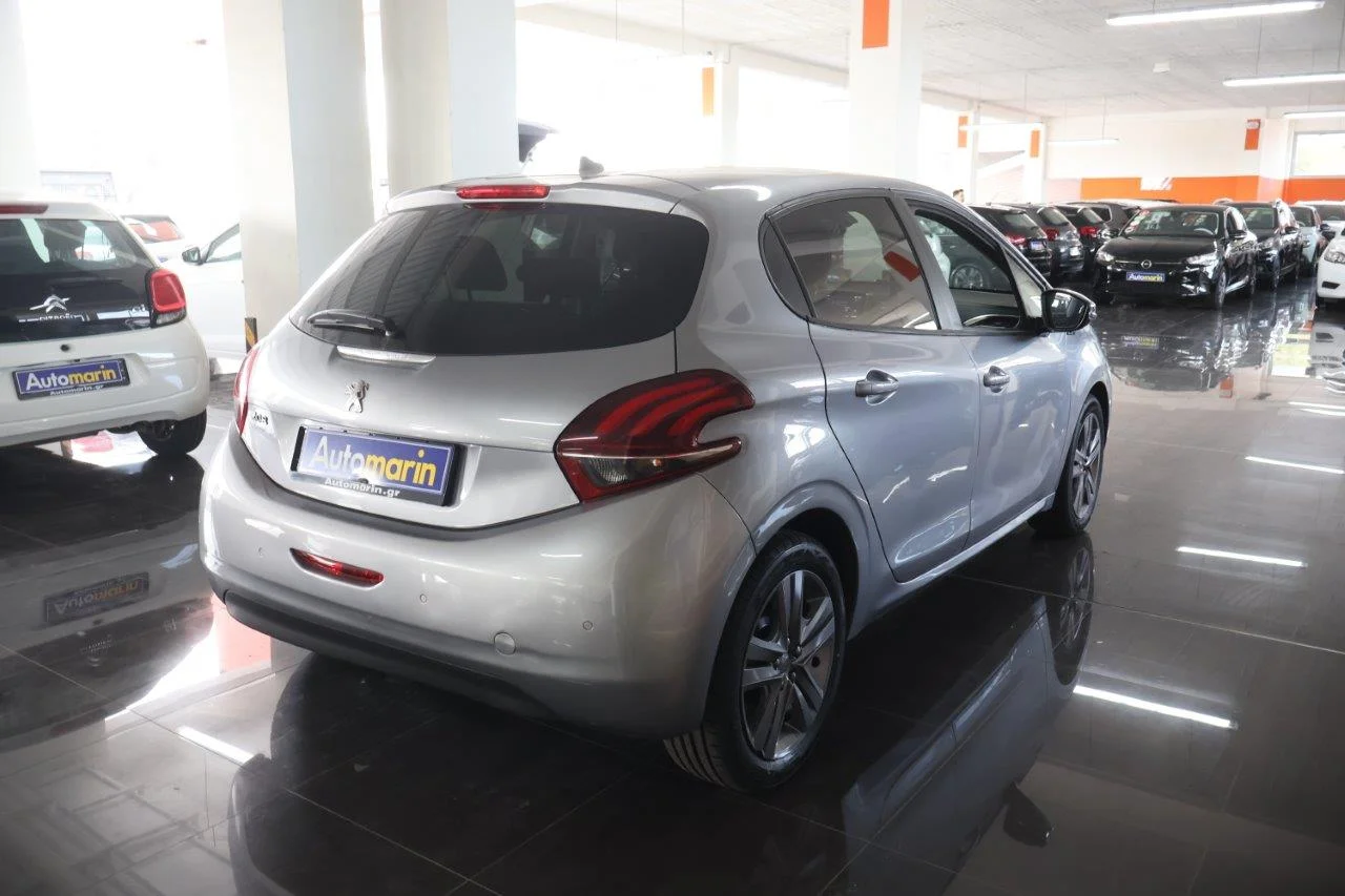View 5 - Peugeot 208 - 2019