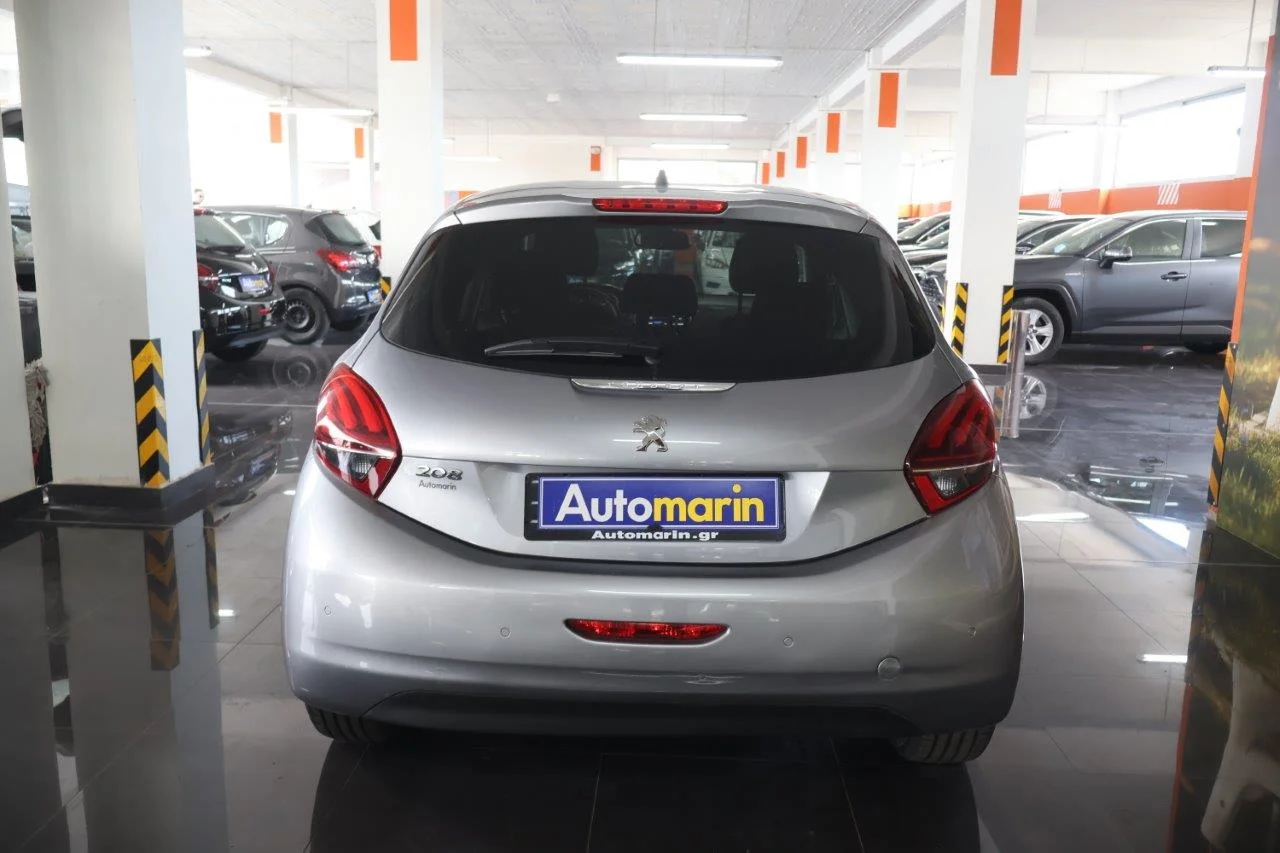 Peugeot 208 - View model 5