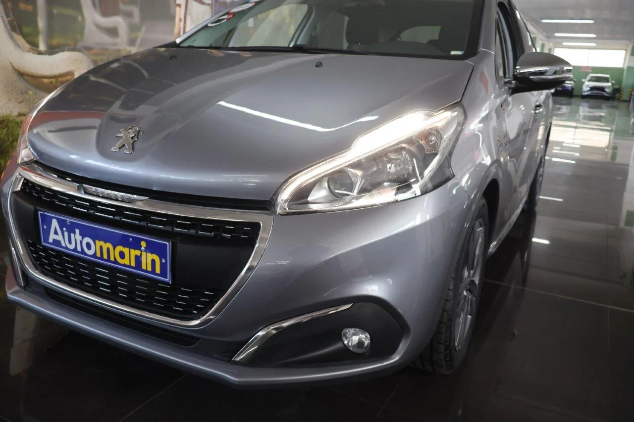 Peugeot 208 - View model 17
