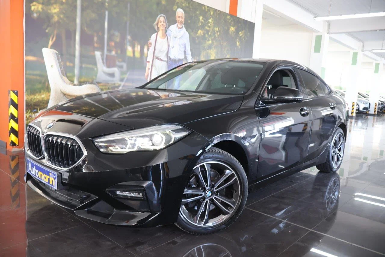 View 1 - Bmw 216 - 2021