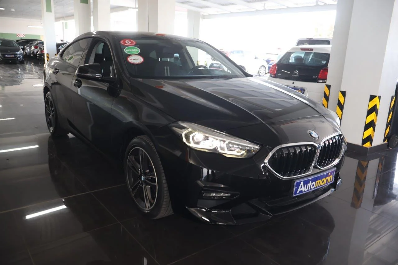 View 4 - Bmw 216 - 2021