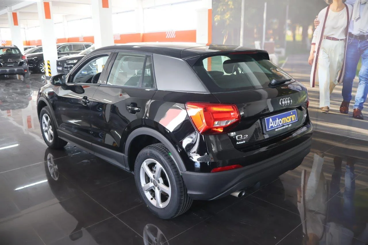 Audi Q2 - View model 6