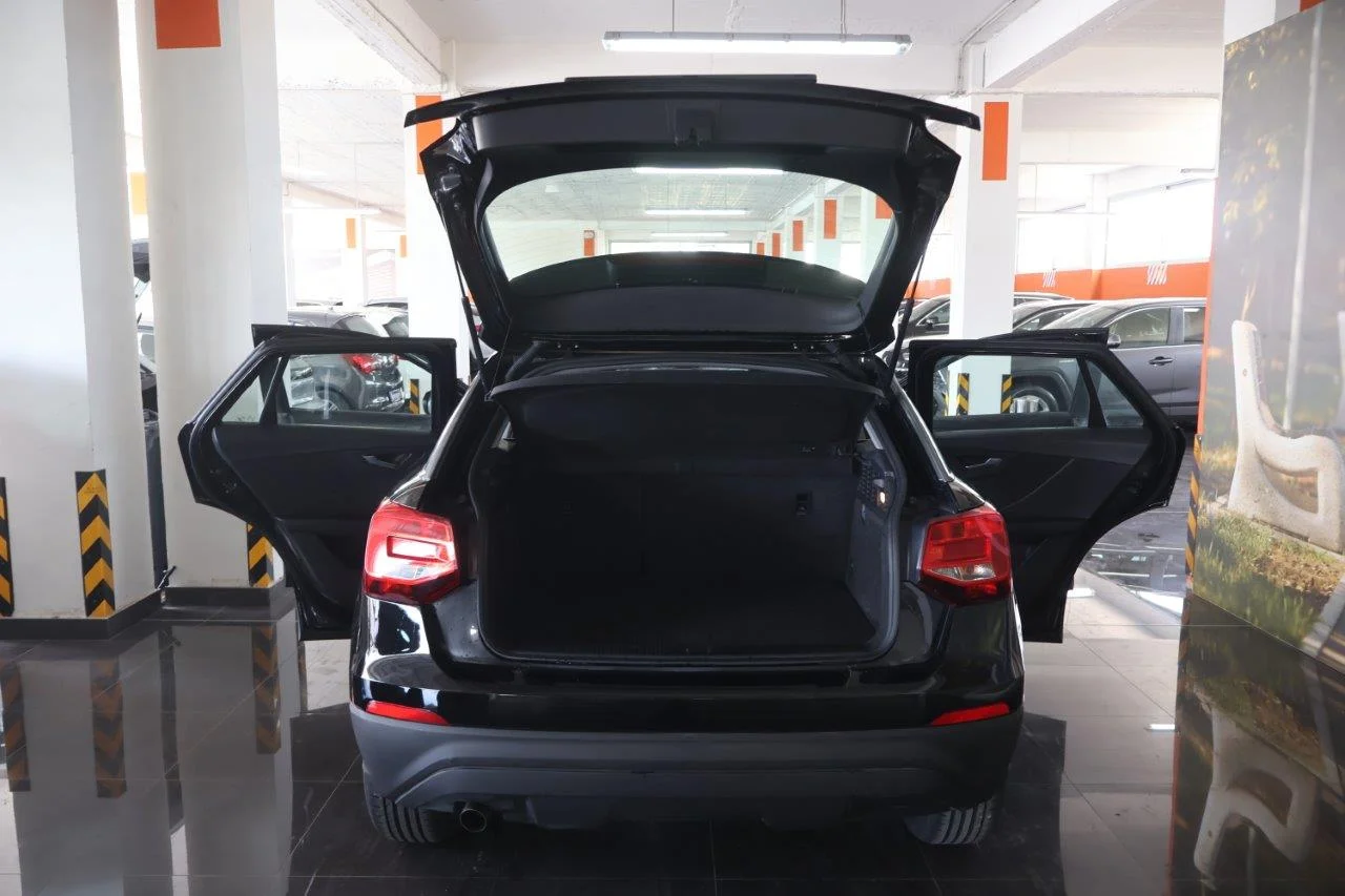 Audi Q2 - View model 9