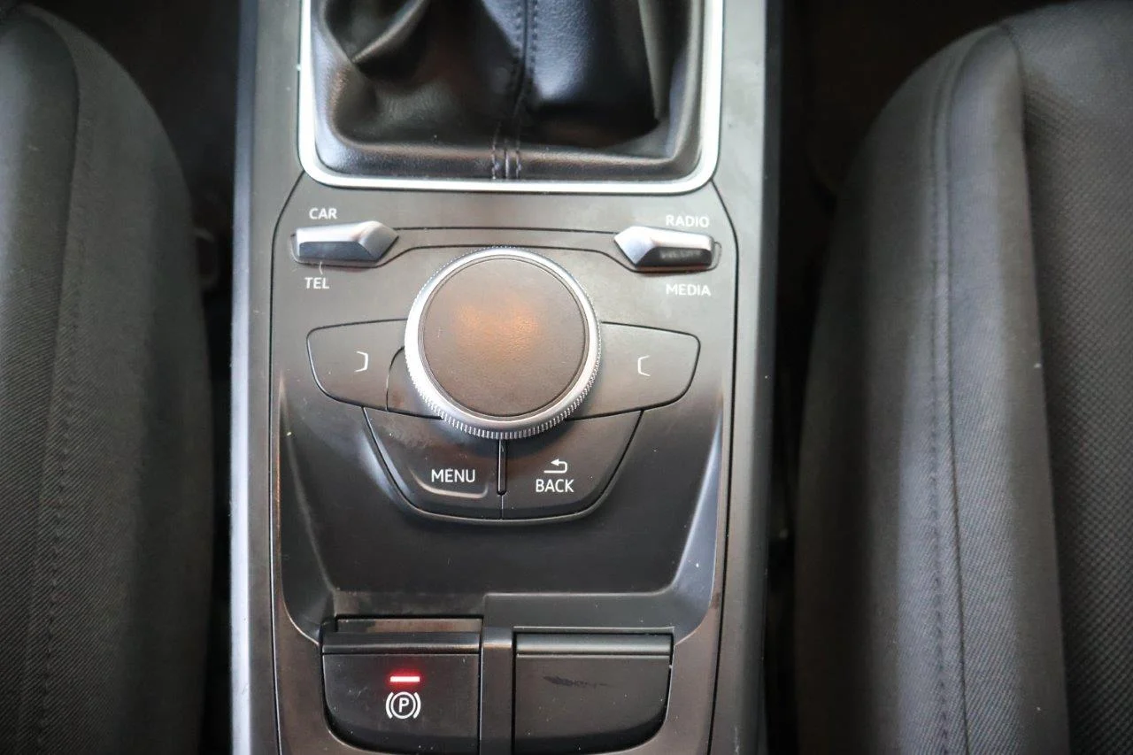 Audi Q2 - View model 27