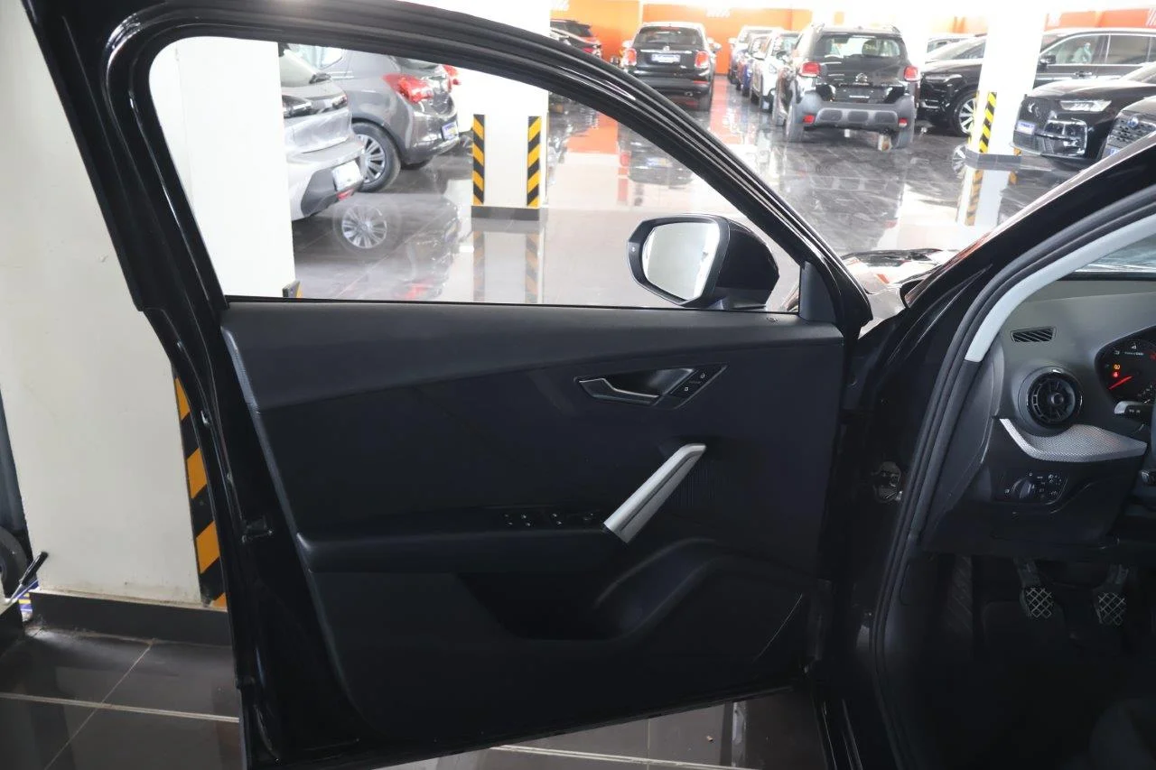 Audi Q2 - View model 32