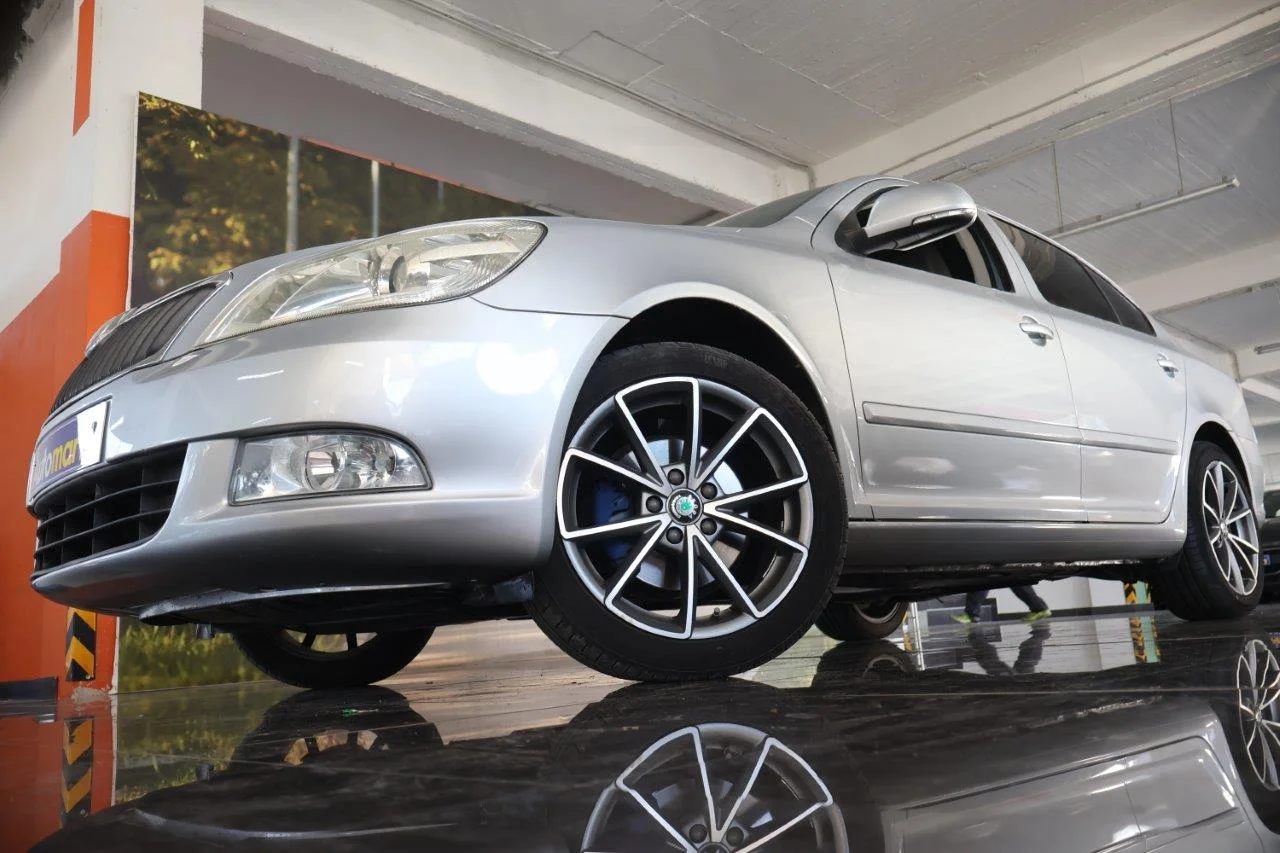 View 2 - Skoda Octavia - 2009