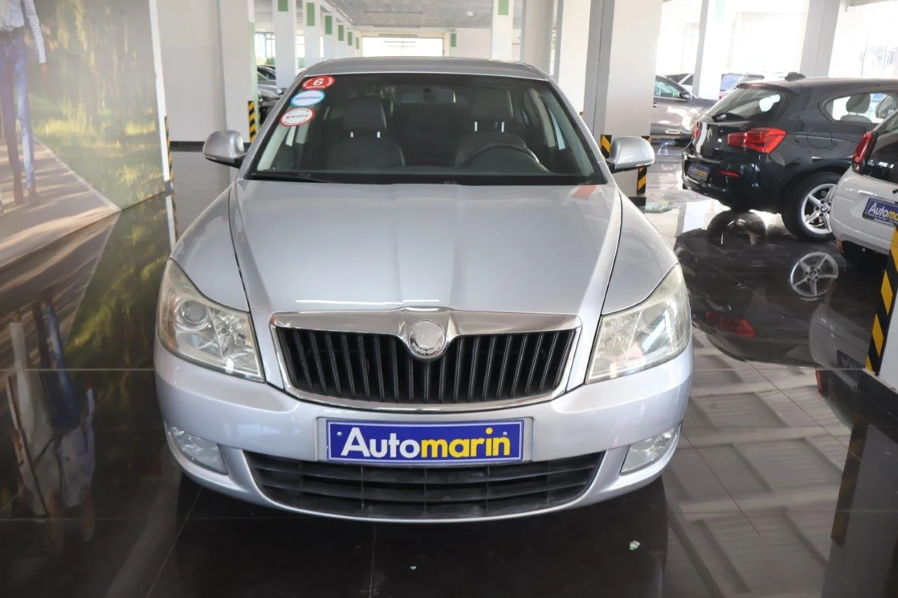 View 3 - Skoda Octavia - 2009