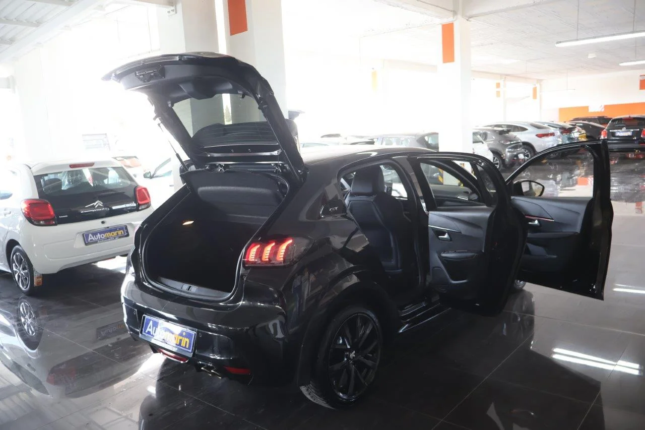 Peugeot 208 - View model 7