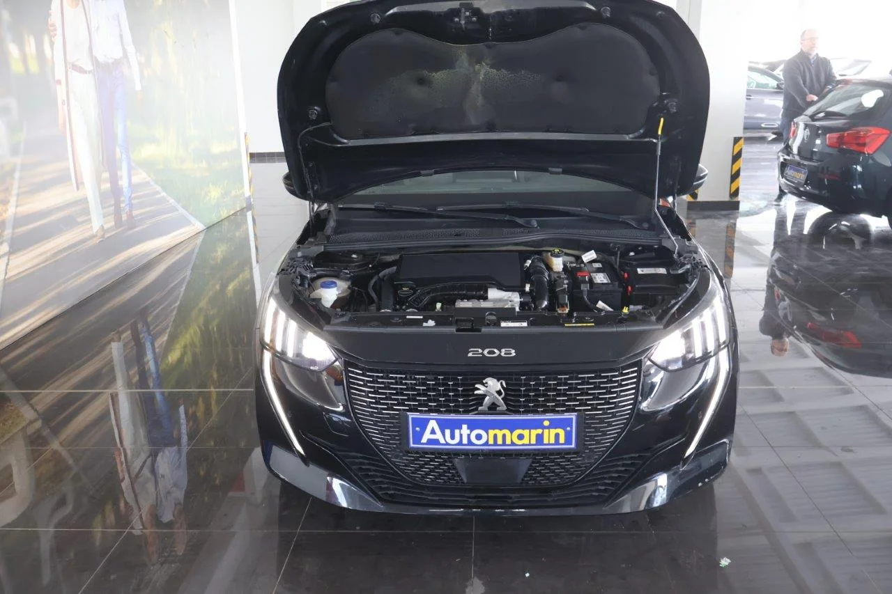 Peugeot 208 - View model 18