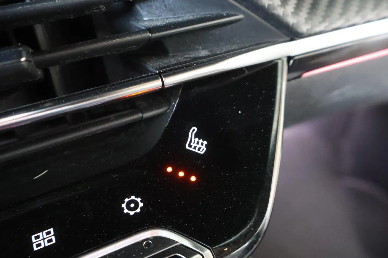 Peugeot 208 - View model 29