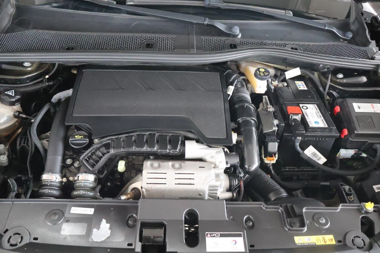 Peugeot 208 - View model 42