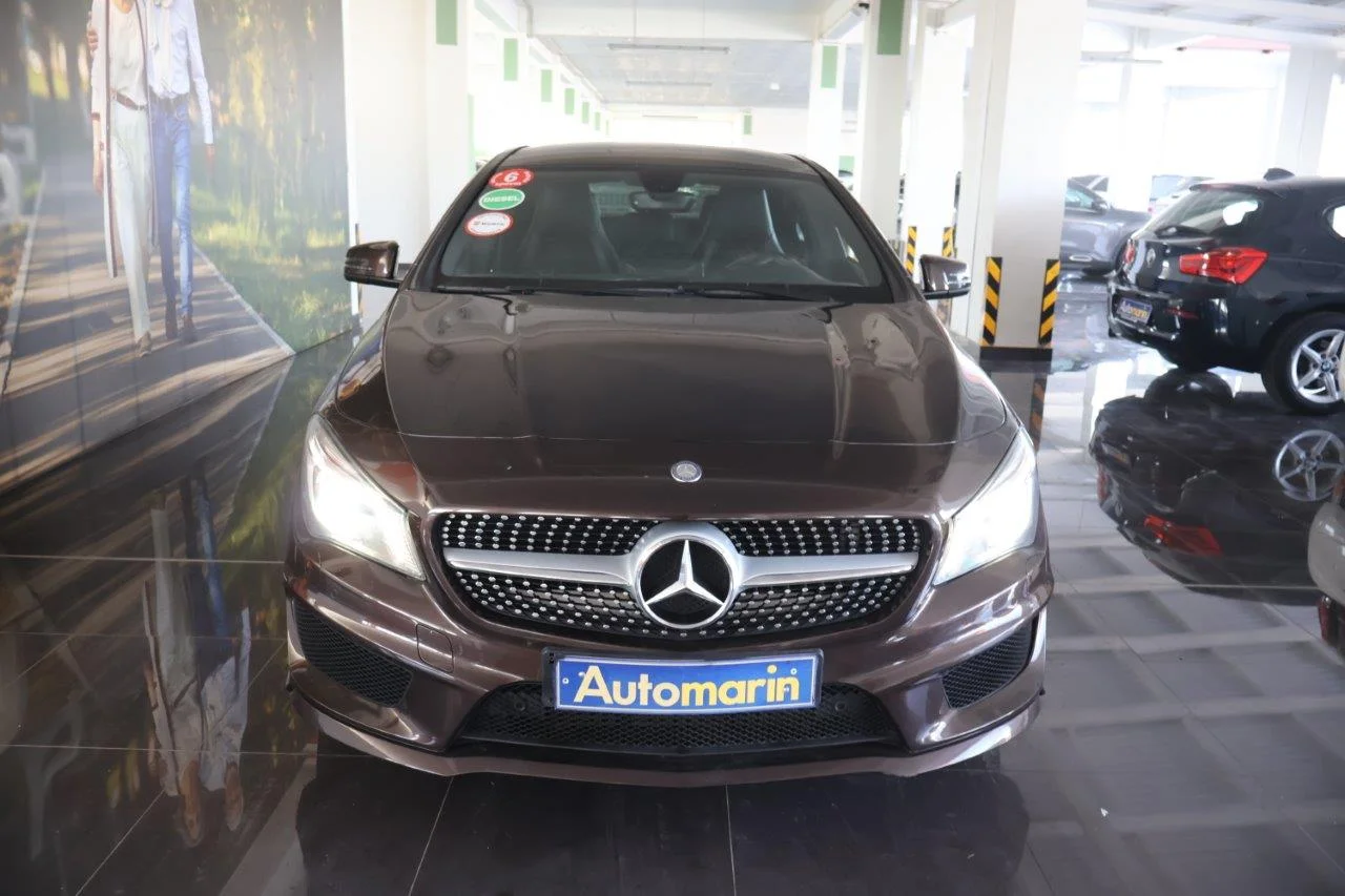View 3 - Mercedes-Benz CLA 200 - 2015