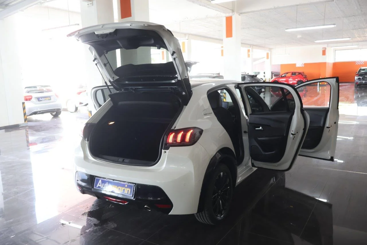 Peugeot 208 - View model 7