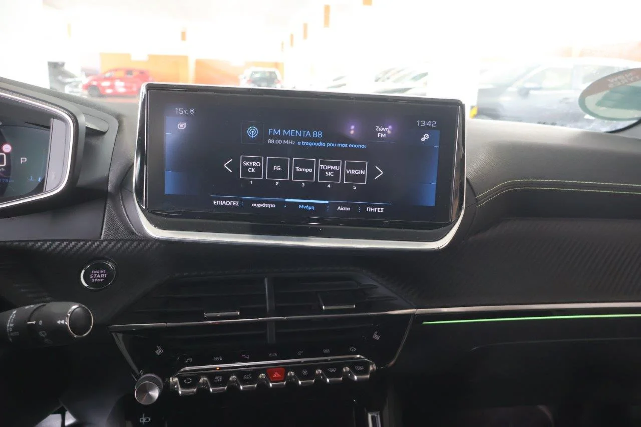 Peugeot 208 - View model 20