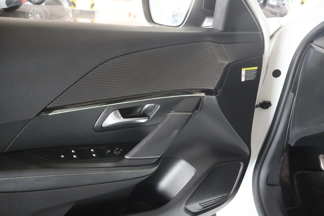 Peugeot 208 - View model 25