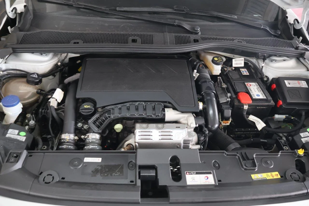 Peugeot 208 - View model 36
