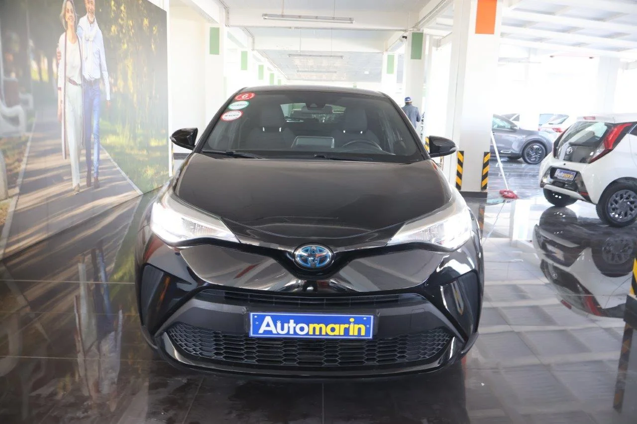 View 3 - Toyota C-HR - 2021