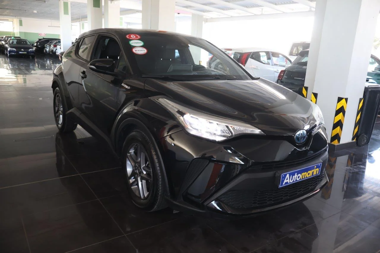 View 4 - Toyota C-HR - 2021