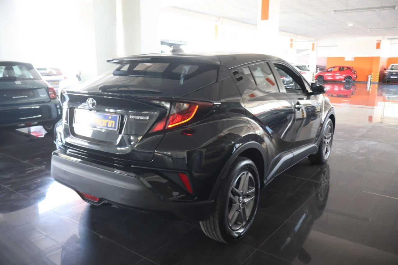 View 5 - Toyota C-HR - 2021