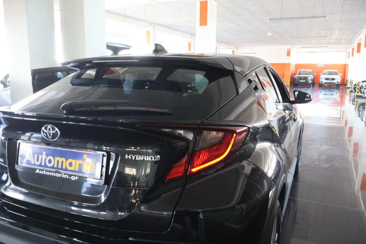 Toyota C-HR - View model 10