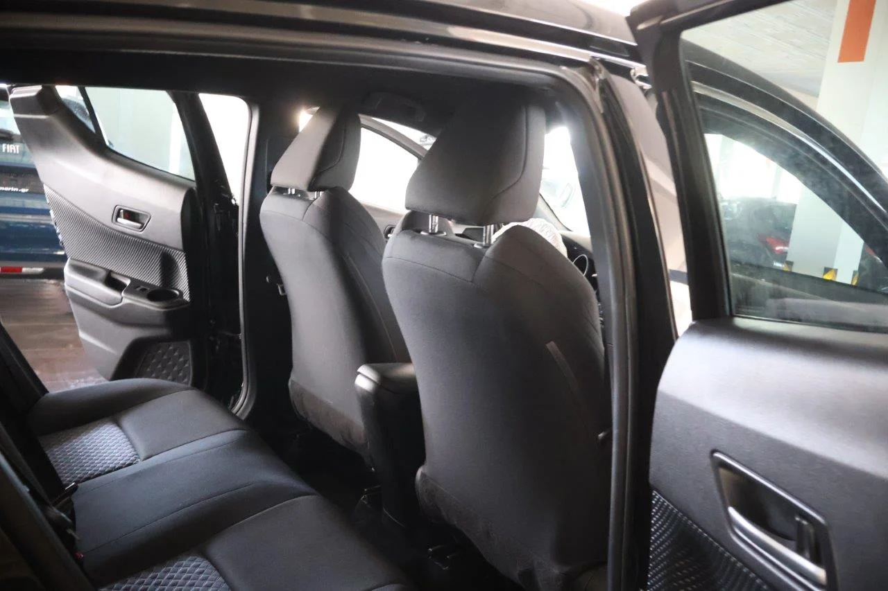 Toyota C-HR - View model 30