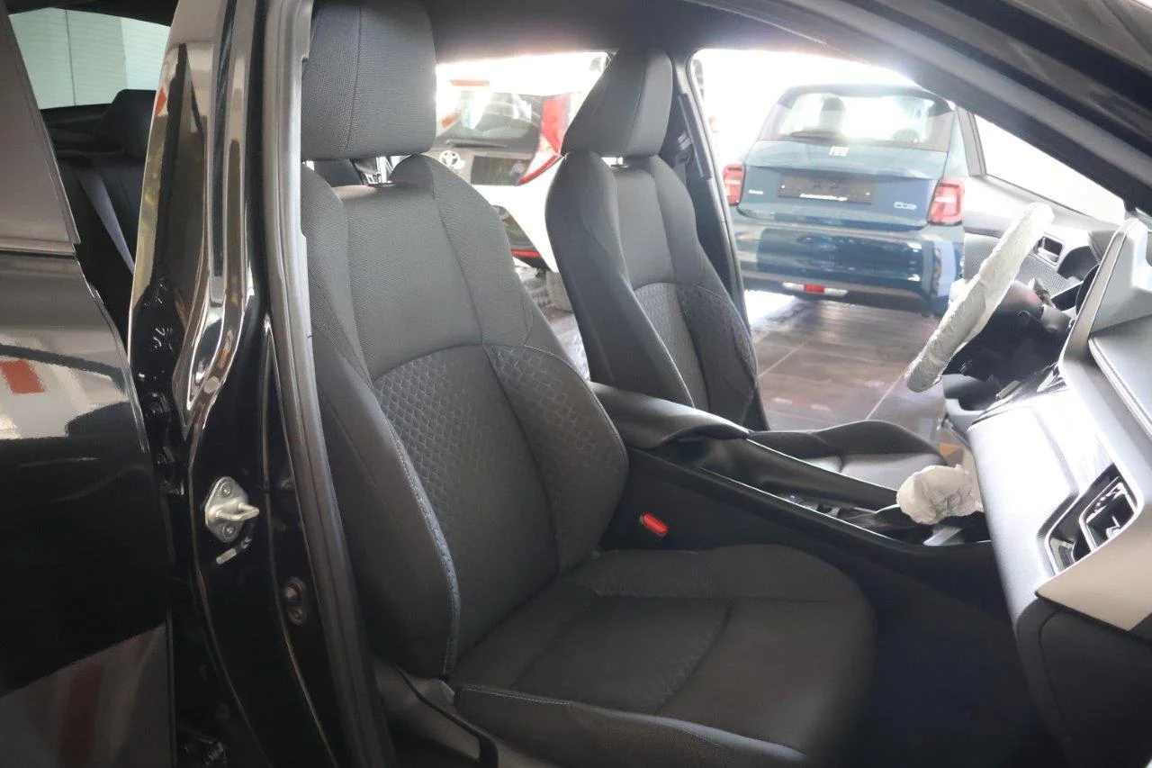 Toyota C-HR - View model 32