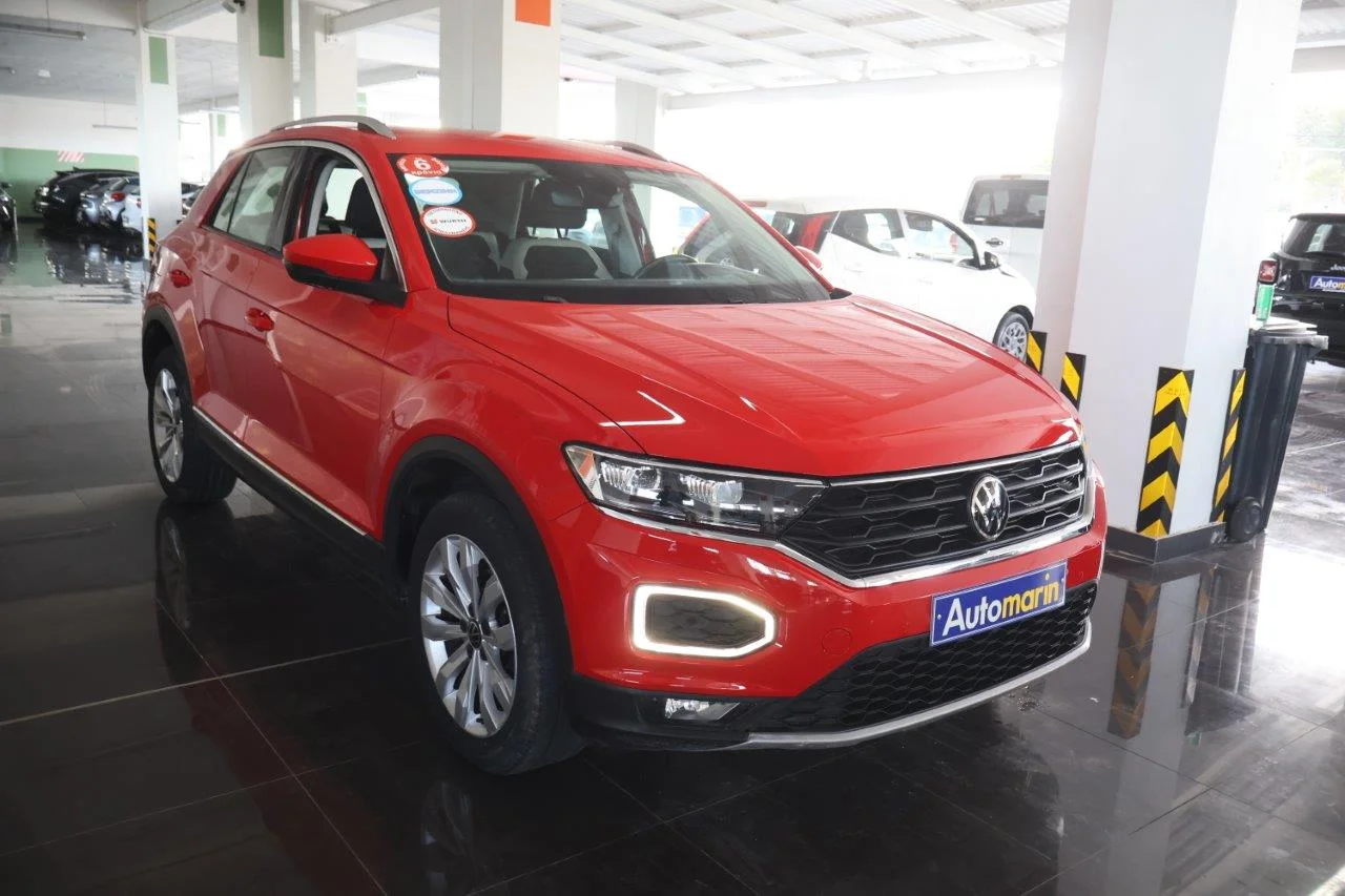 View 4 - Volkswagen T-Roc - 2021