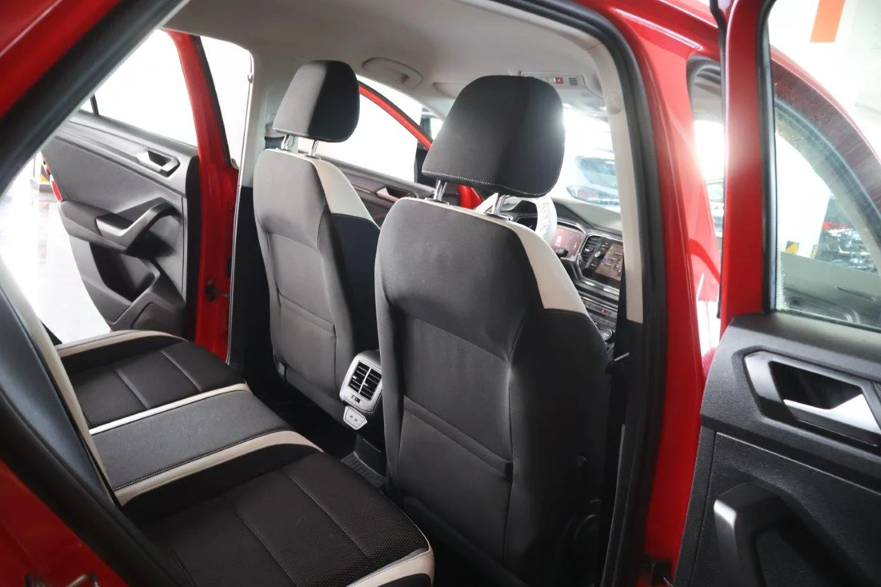 Volkswagen T-Roc - View model 30