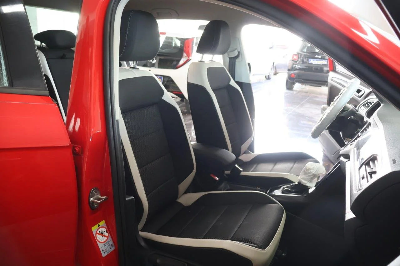 Volkswagen T-Roc - View model 32