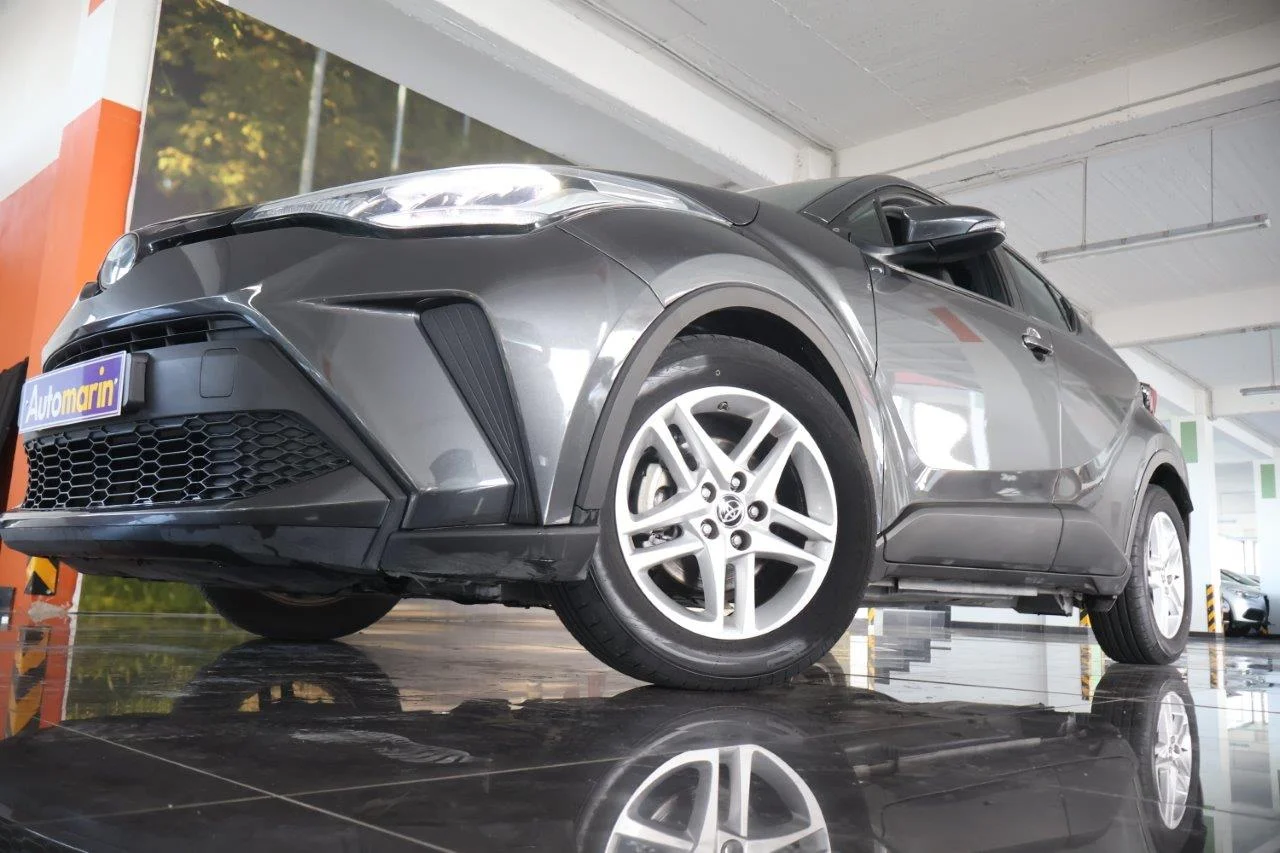View 2 - Toyota C-HR - 2022