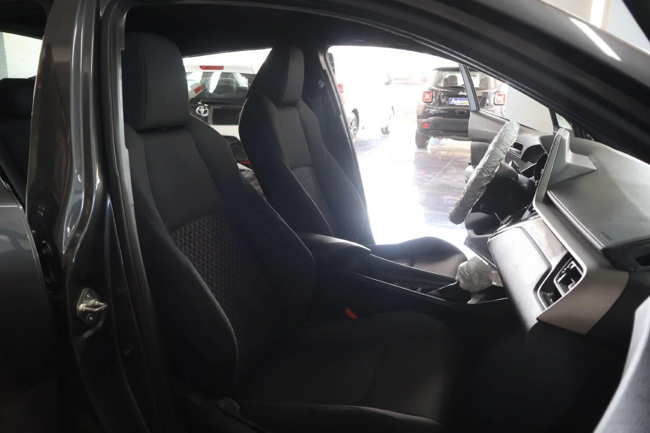 Toyota C-HR - View model 32